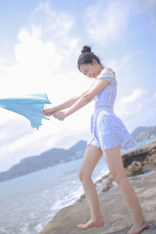 小龙女只感觉那只巨大的火龙